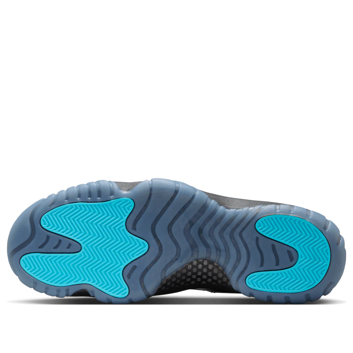 air-jordan-11-gamma-ct8012-047-r1_1920x.webp